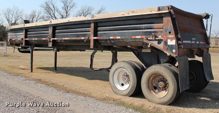 image for item L3029 1992 Lufkin end dump trailer