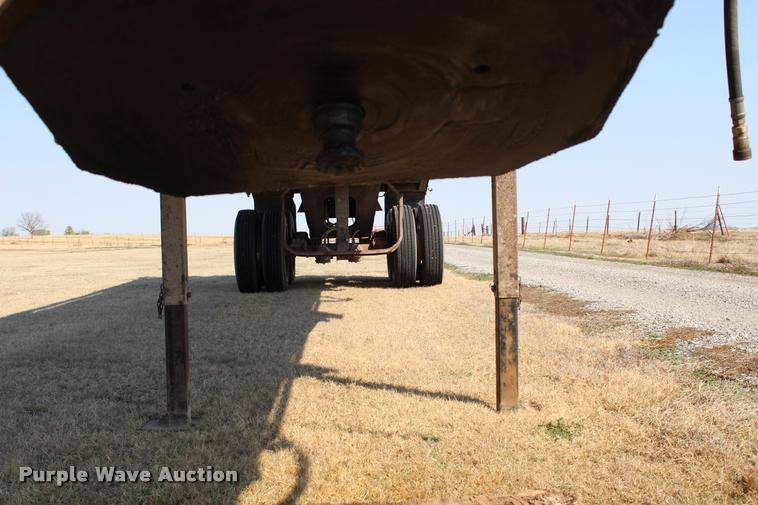 image for item L3029 1992 Lufkin end dump trailer