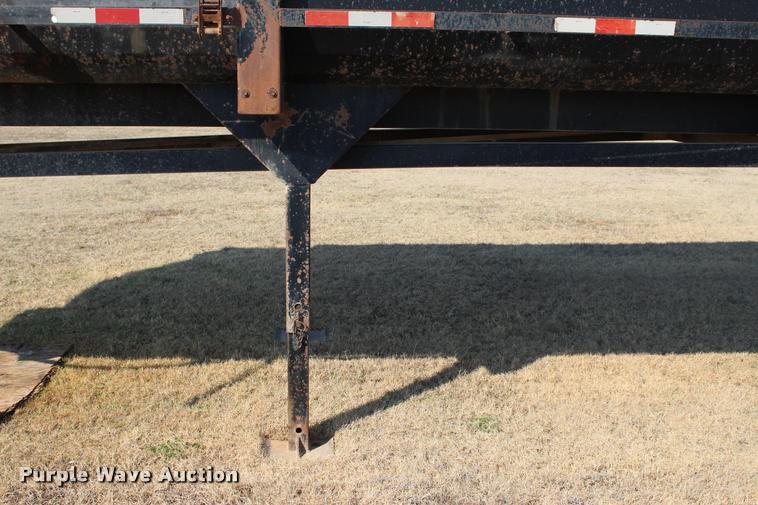 image for item L3029 1992 Lufkin end dump trailer