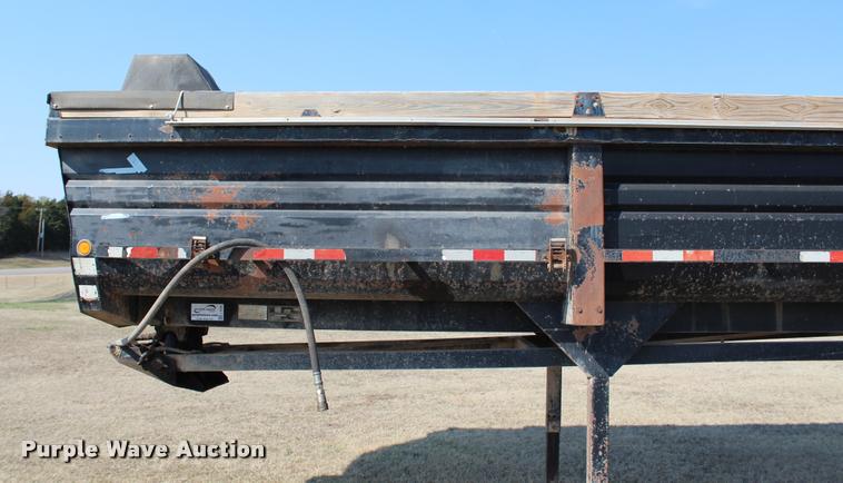 image for item L3029 1992 Lufkin end dump trailer