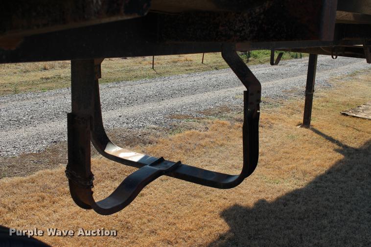 image for item L3029 1992 Lufkin end dump trailer