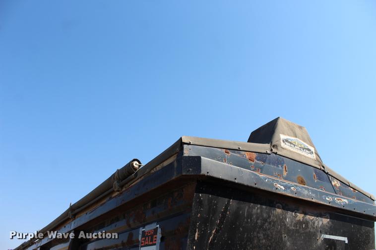 image for item L3029 1992 Lufkin end dump trailer