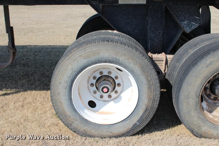 image for item L3029 1992 Lufkin end dump trailer
