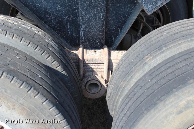 image for item L3029 1992 Lufkin end dump trailer