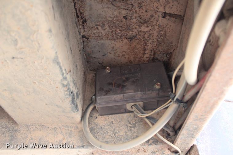 image for item L3029 1992 Lufkin end dump trailer