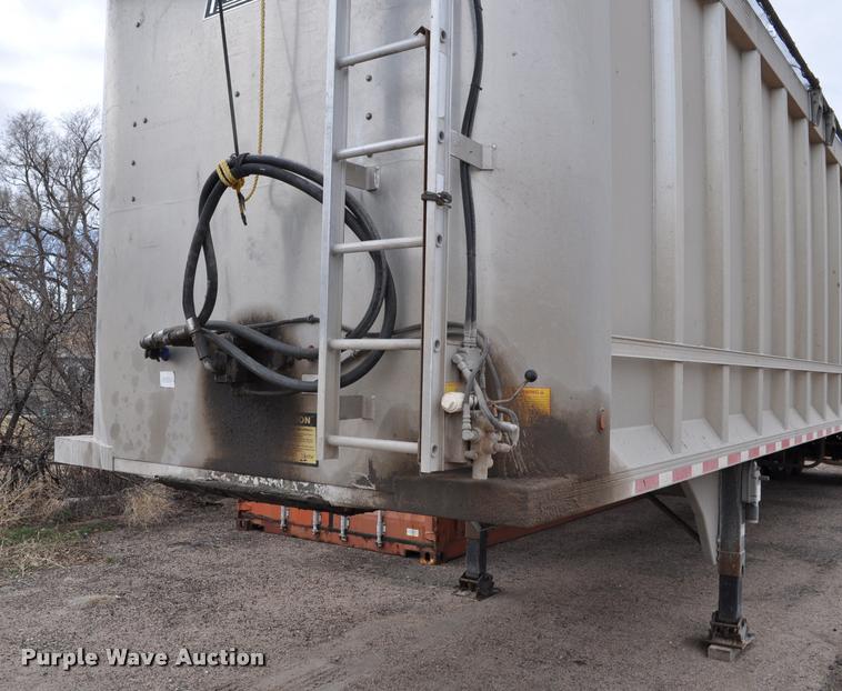 image for item L5157 2004 Trail King TI-Brook AWKFLR 53 end dump trailer