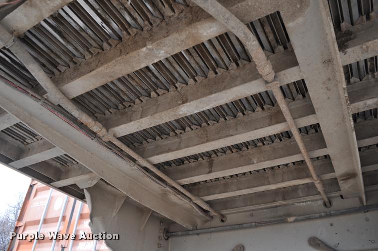 image for item L5157 2004 Trail King TI-Brook AWKFLR 53 end dump trailer