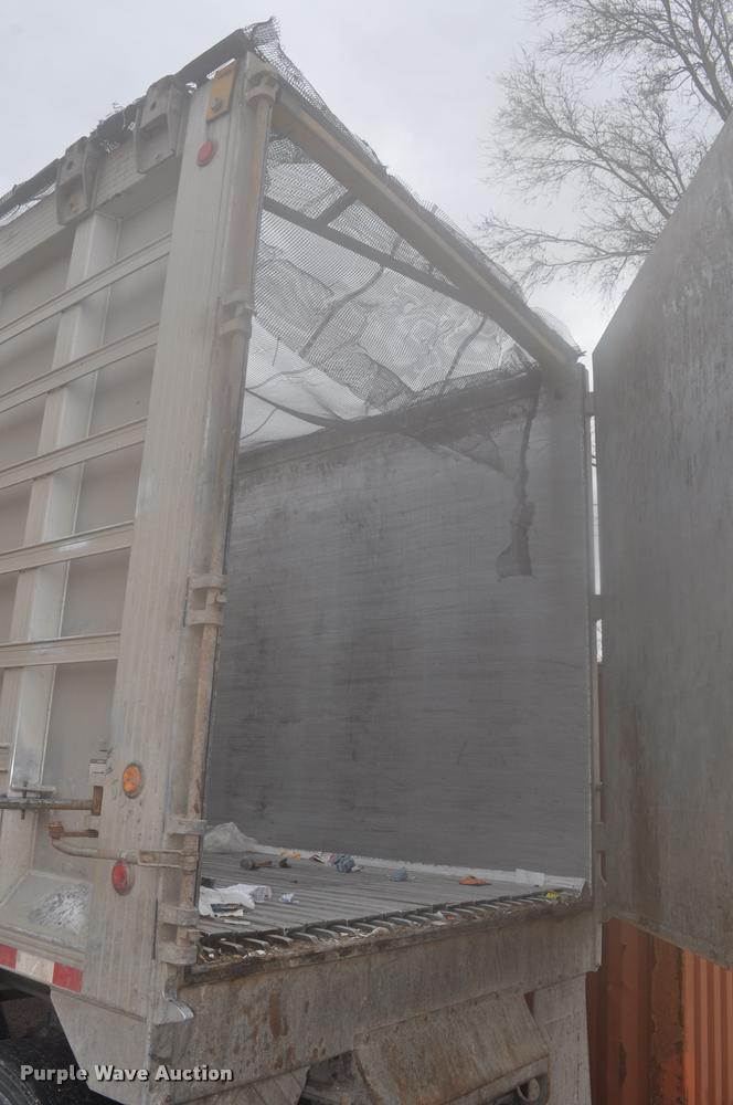 image for item L5157 2004 Trail King TI-Brook AWKFLR 53 end dump trailer