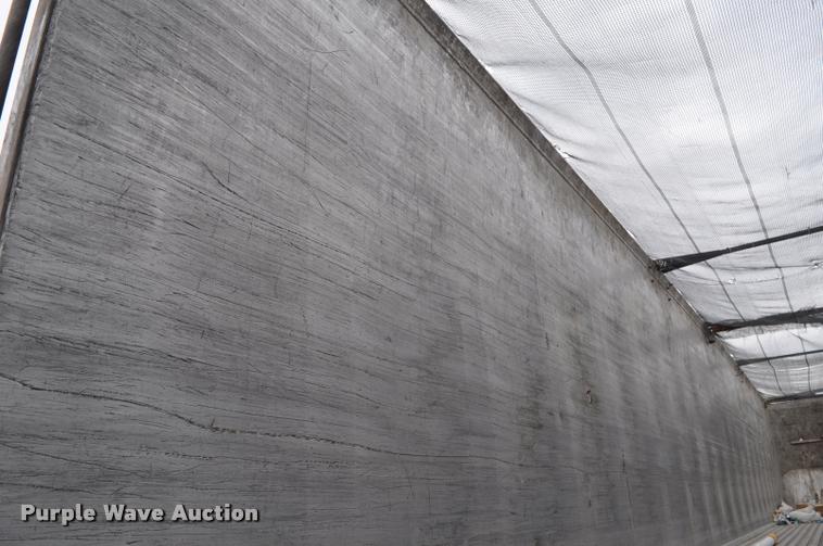 image for item L5157 2004 Trail King TI-Brook AWKFLR 53 end dump trailer