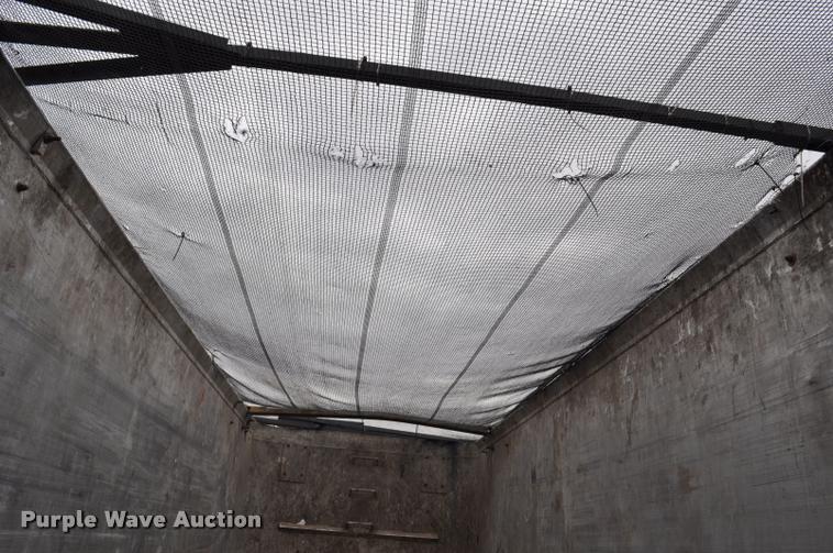 image for item L5157 2004 Trail King TI-Brook AWKFLR 53 end dump trailer