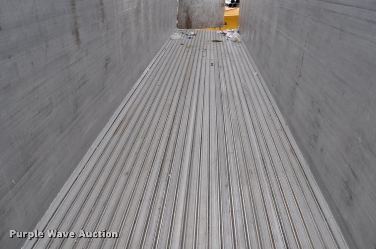 image for item L5157 2004 Trail King TI-Brook AWKFLR 53 end dump trailer