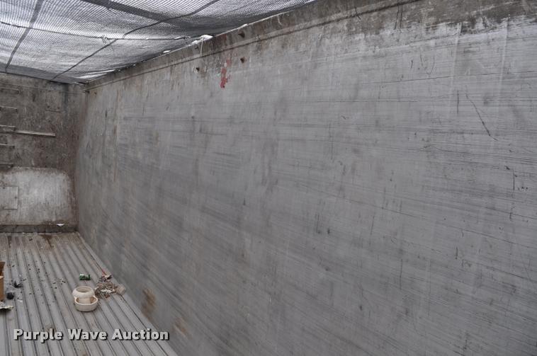 image for item L5157 2004 Trail King TI-Brook AWKFLR 53 end dump trailer