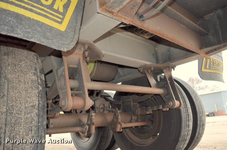 image for item L5157 2004 Trail King TI-Brook AWKFLR 53 end dump trailer