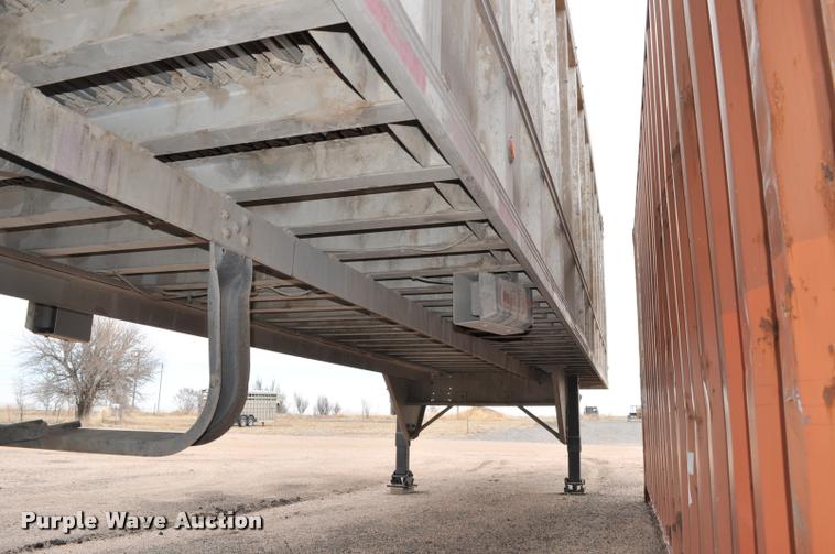 image for item L5157 2004 Trail King TI-Brook AWKFLR 53 end dump trailer