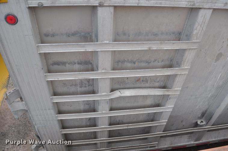 image for item L5157 2004 Trail King TI-Brook AWKFLR 53 end dump trailer