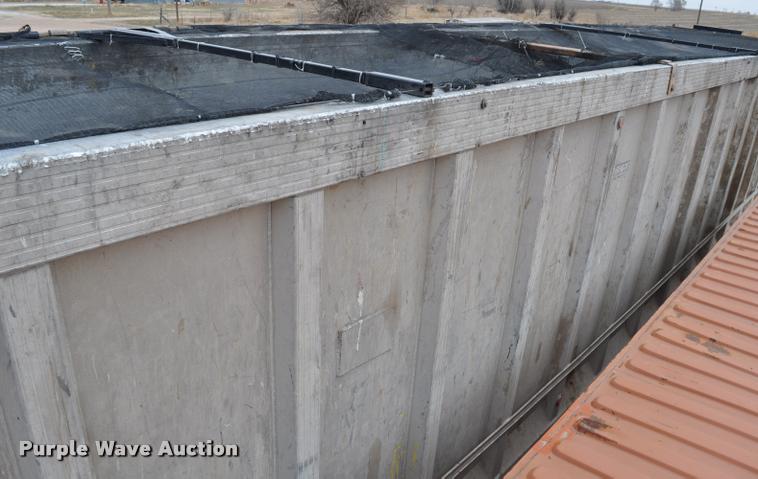 image for item L5157 2004 Trail King TI-Brook AWKFLR 53 end dump trailer