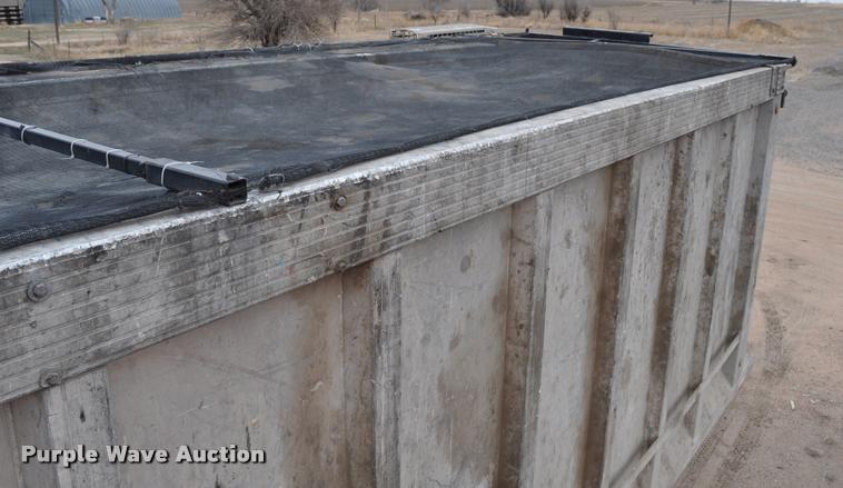 image for item L5157 2004 Trail King TI-Brook AWKFLR 53 end dump trailer