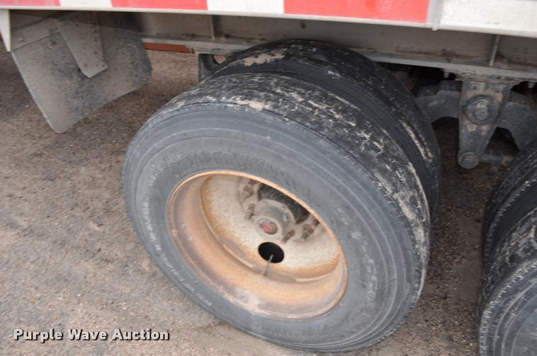 image for item L5157 2004 Trail King TI-Brook AWKFLR 53 end dump trailer