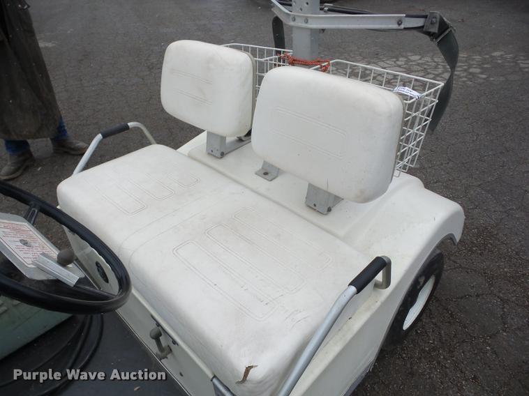 image for item AG9018 1979 Club Car golf cart