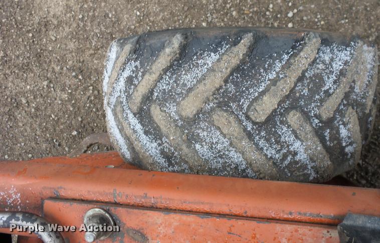 image for item AG9026 1995 Ditch Witch 1020 trencher