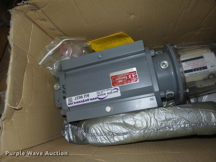 image for item AU9637 American Meter 5.5M/G100 rotary gas meter