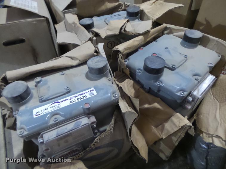 image for item AU9639 (3) American Meter AL425 gas meter
