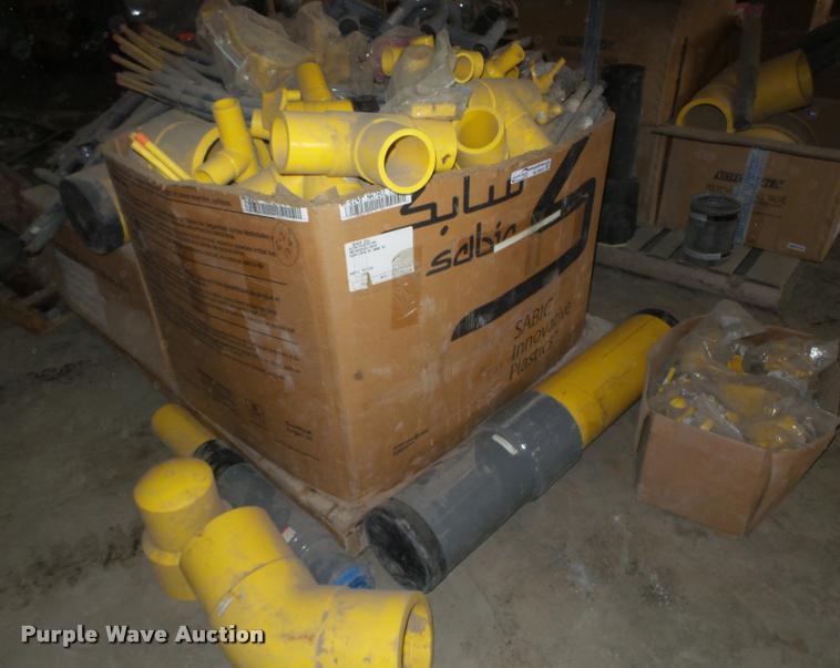 image for item AU9643 Meter piping and mounting brackets