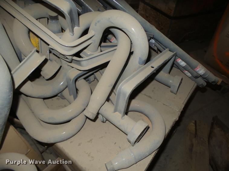 image for item AU9643 Meter piping and mounting brackets