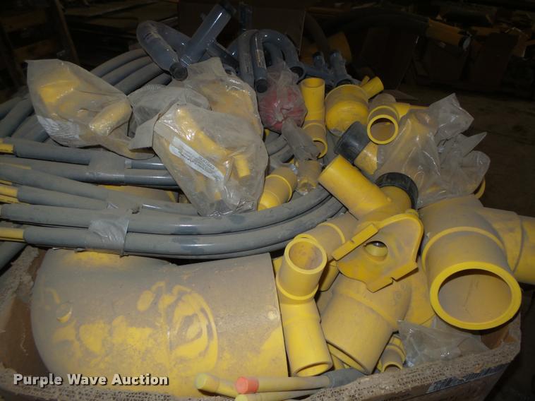 image for item AU9643 Meter piping and mounting brackets