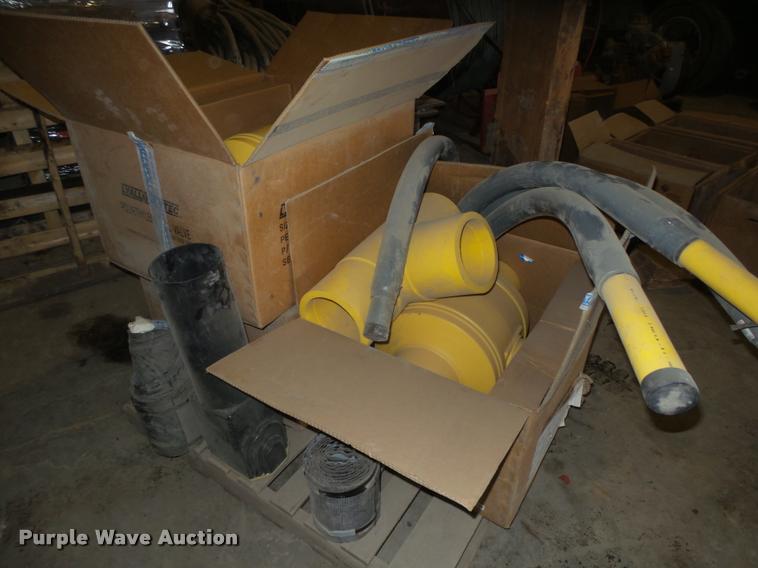 image for item AU9643 Meter piping and mounting brackets