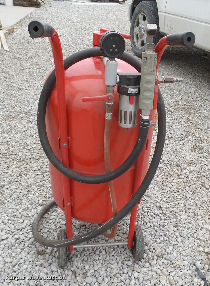 image for item AU9645 Central Pneumatic sandblaster