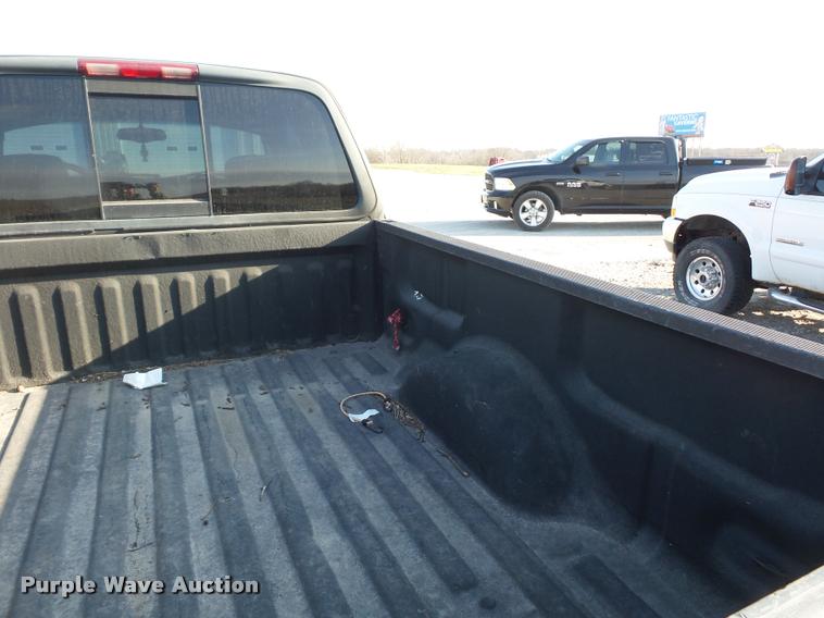 image for item BH9294 2001 Ford F150 SuperCab pickup truck