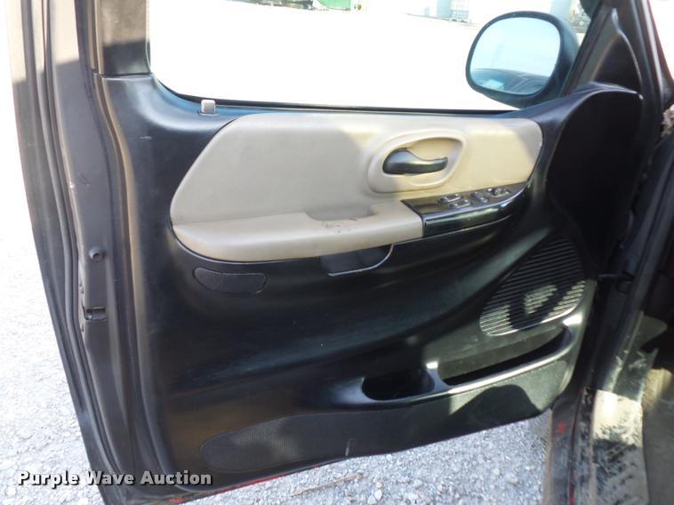 image for item BH9294 2001 Ford F150 SuperCab pickup truck