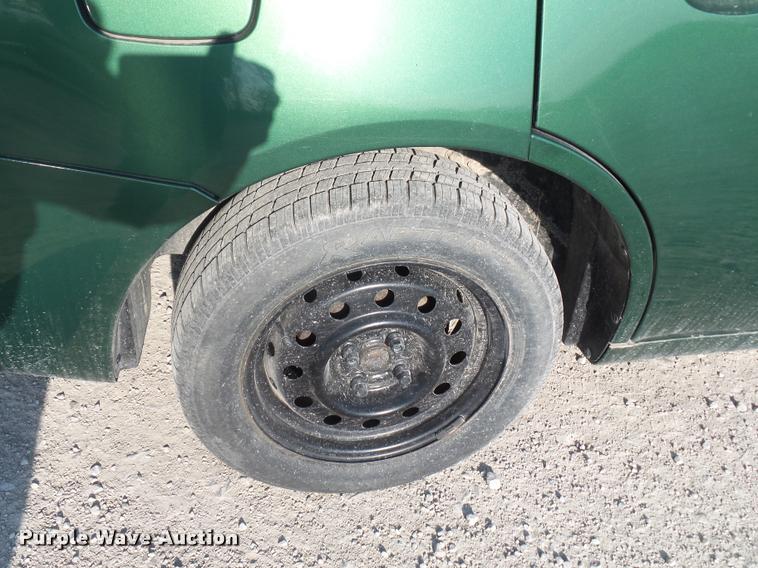 image for item BH9295 2004 Saturn Ion