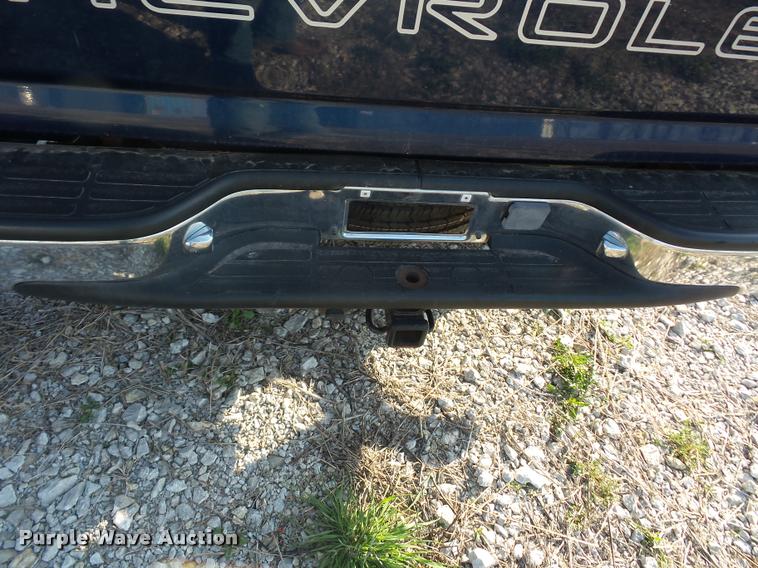 image for item BH9297 2001 Chevrolet Silverado 1500 pickup truck