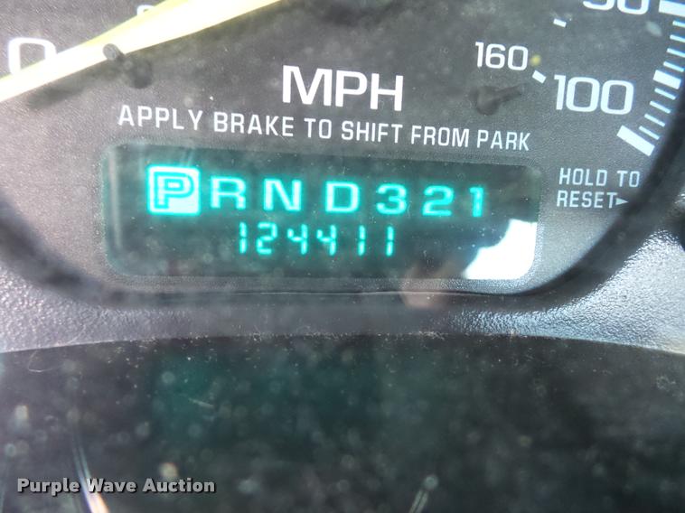 image for item BH9297 2001 Chevrolet Silverado 1500 pickup truck