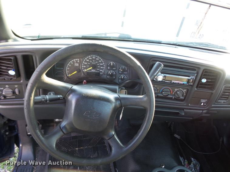 image for item BH9297 2001 Chevrolet Silverado 1500 pickup truck