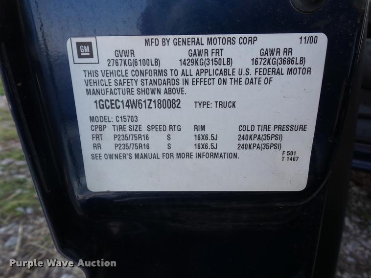 image for item BH9297 2001 Chevrolet Silverado 1500 pickup truck