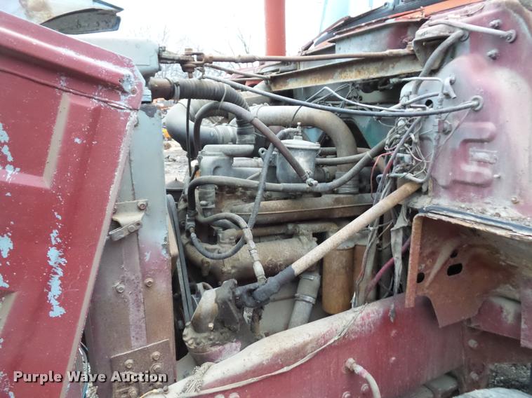 image for item BI9182 1971 Mack truck cab and chassis