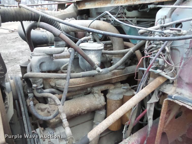 image for item BI9182 1971 Mack truck cab and chassis