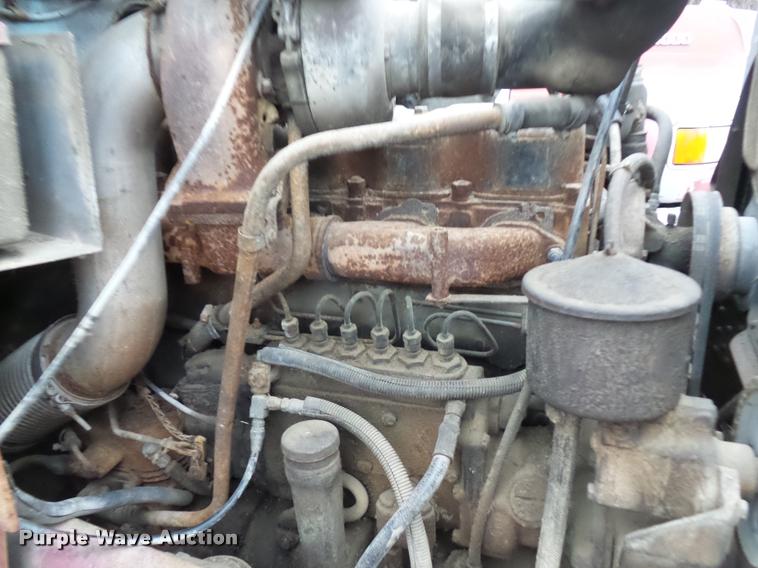 image for item BI9182 1971 Mack truck cab and chassis