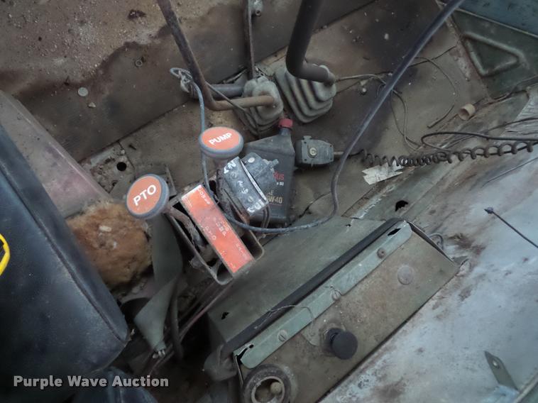 image for item BI9182 1971 Mack truck cab and chassis