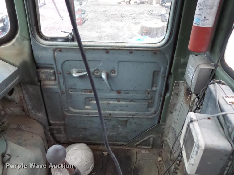 image for item BI9182 1971 Mack truck cab and chassis