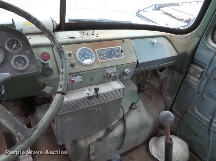 image for item BI9182 1971 Mack truck cab and chassis