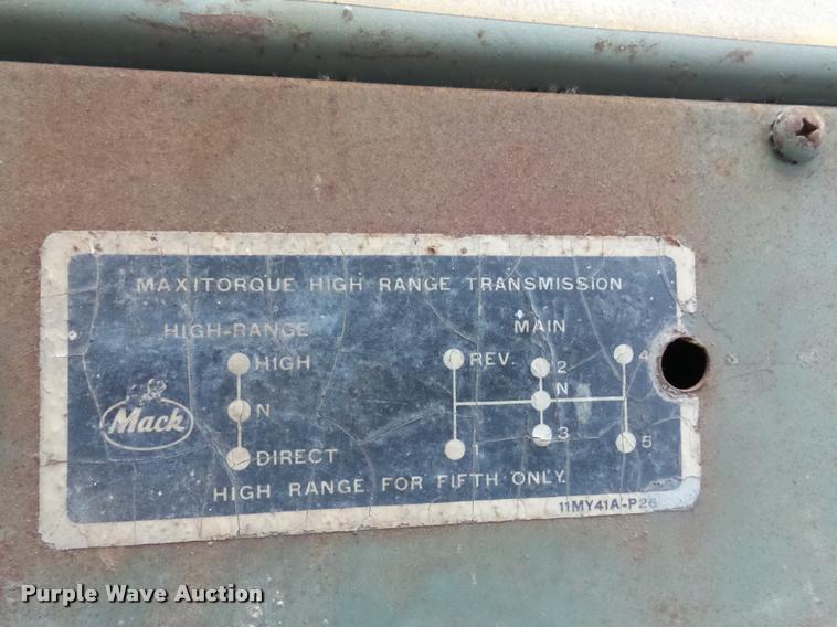 image for item BI9182 1971 Mack truck cab and chassis