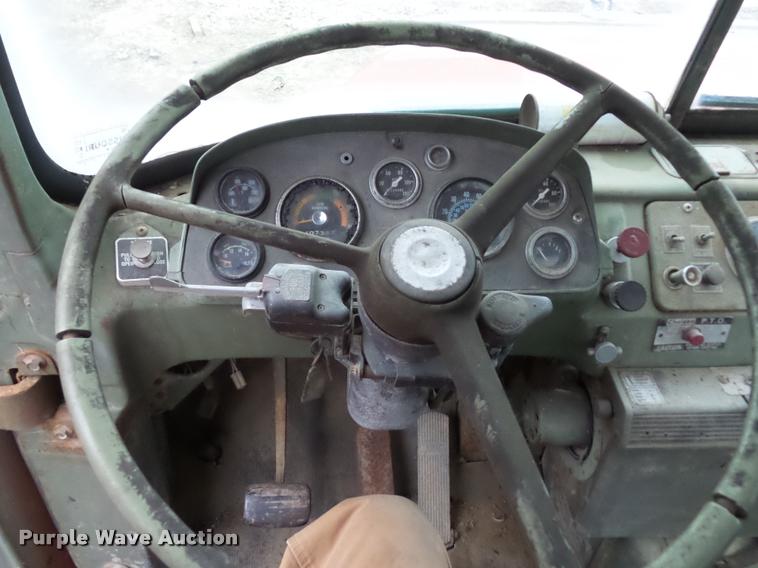 image for item BI9182 1971 Mack truck cab and chassis