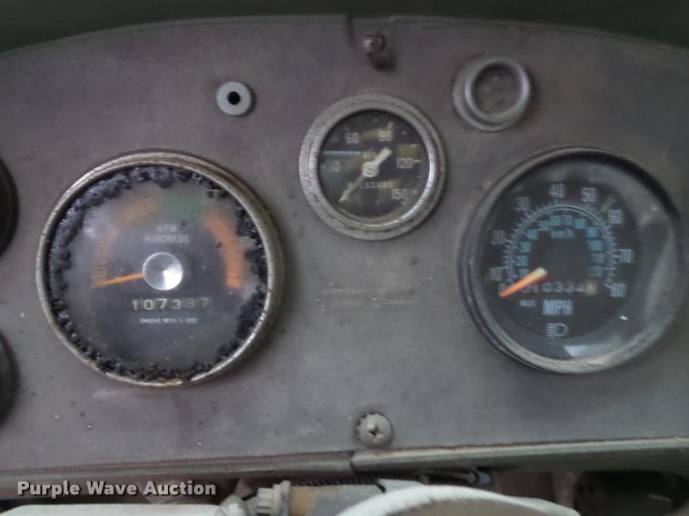 image for item BI9182 1971 Mack truck cab and chassis