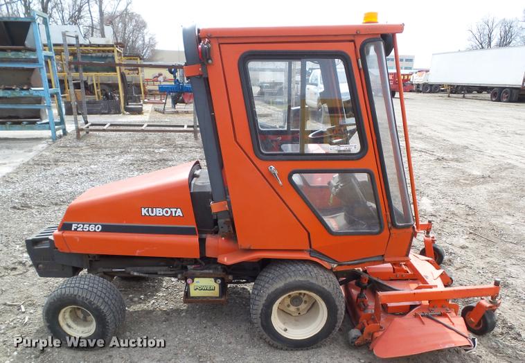 image for item CB9865 Kubota F2560 lawn mower and attachments