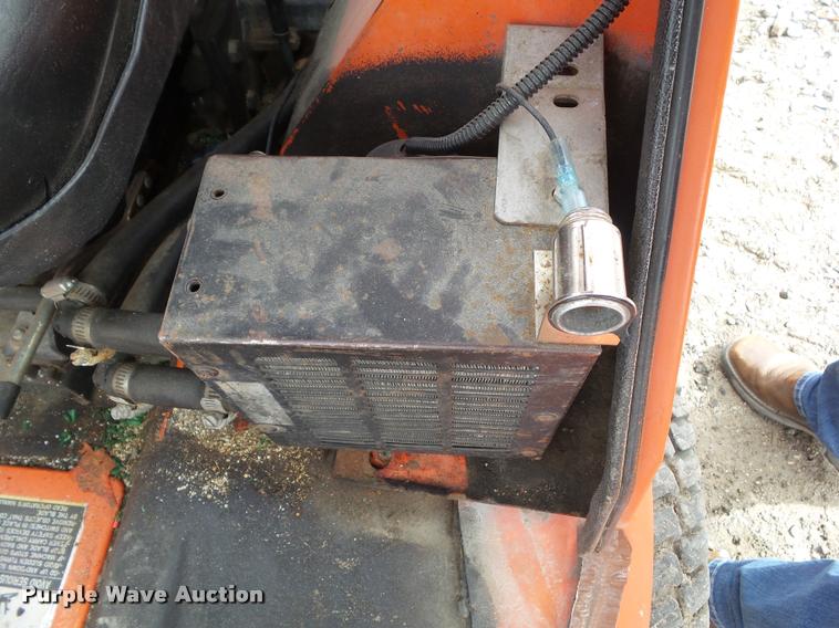 image for item CB9865 Kubota F2560 lawn mower and attachments