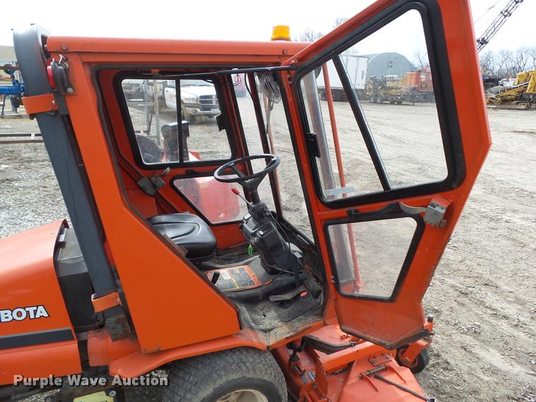 image for item CB9865 Kubota F2560 lawn mower and attachments